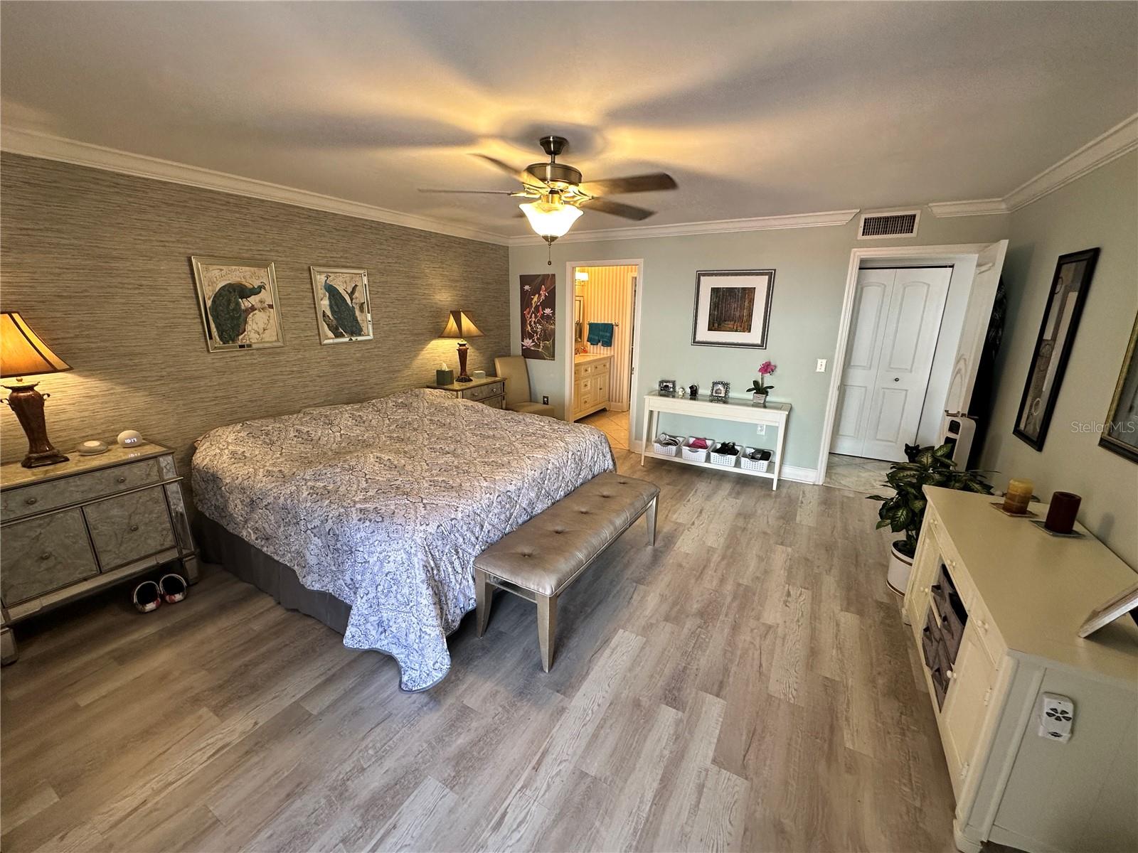 WILDEWOOD SPRINGS 5C LAKESIDE VILLAGE - Residential Lease