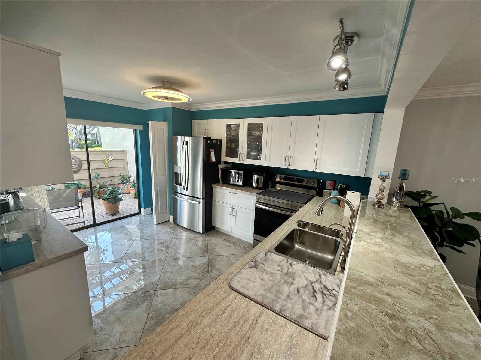WILDEWOOD SPRINGS 5C LAKESIDE VILLAGE - Residential Lease