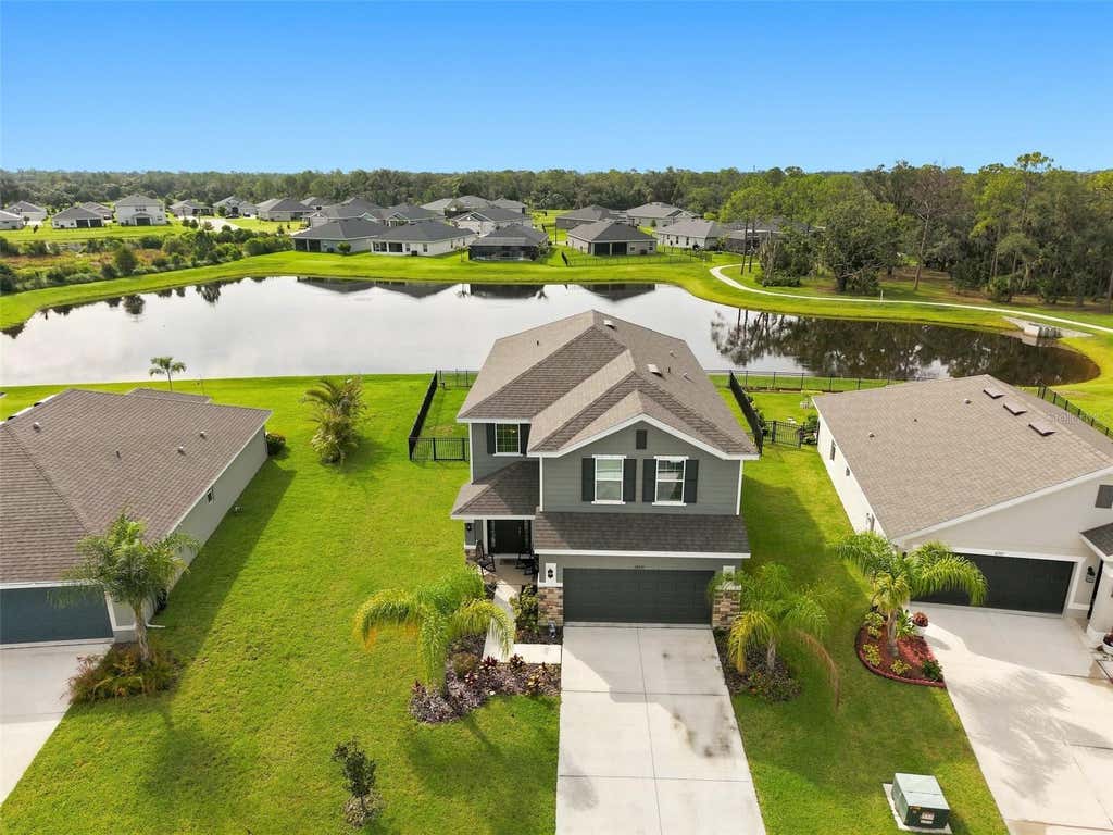 Photo of 16331 66th Lane E, Parrish, FL 34219 (MLS # A4700302)