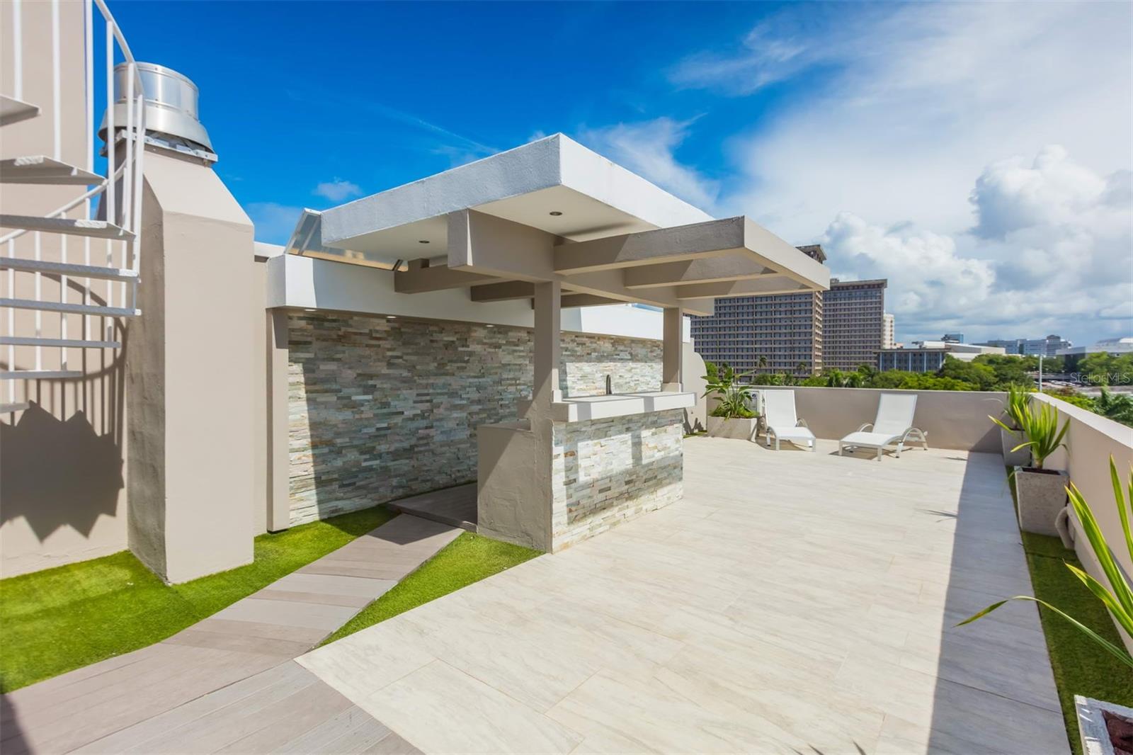 CONDADO - Residential Lease