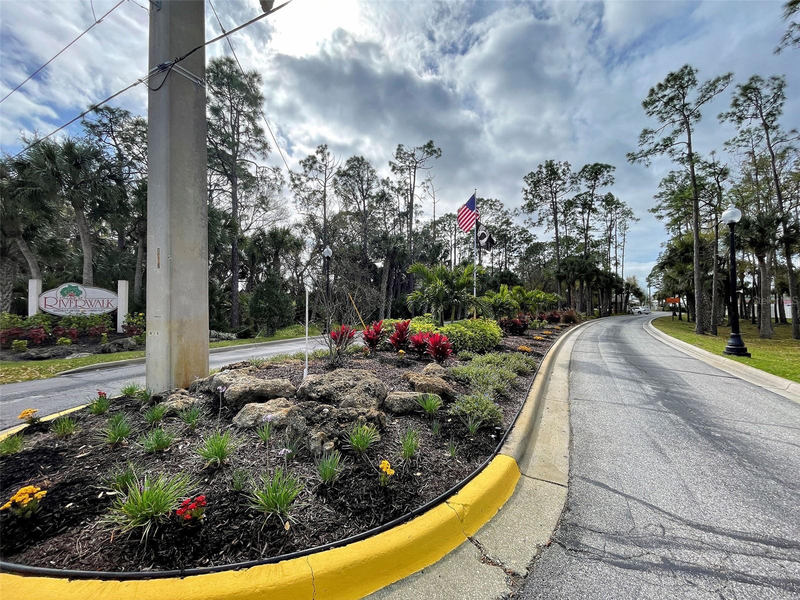 RIVERWALK MHP CO-OP - Residential