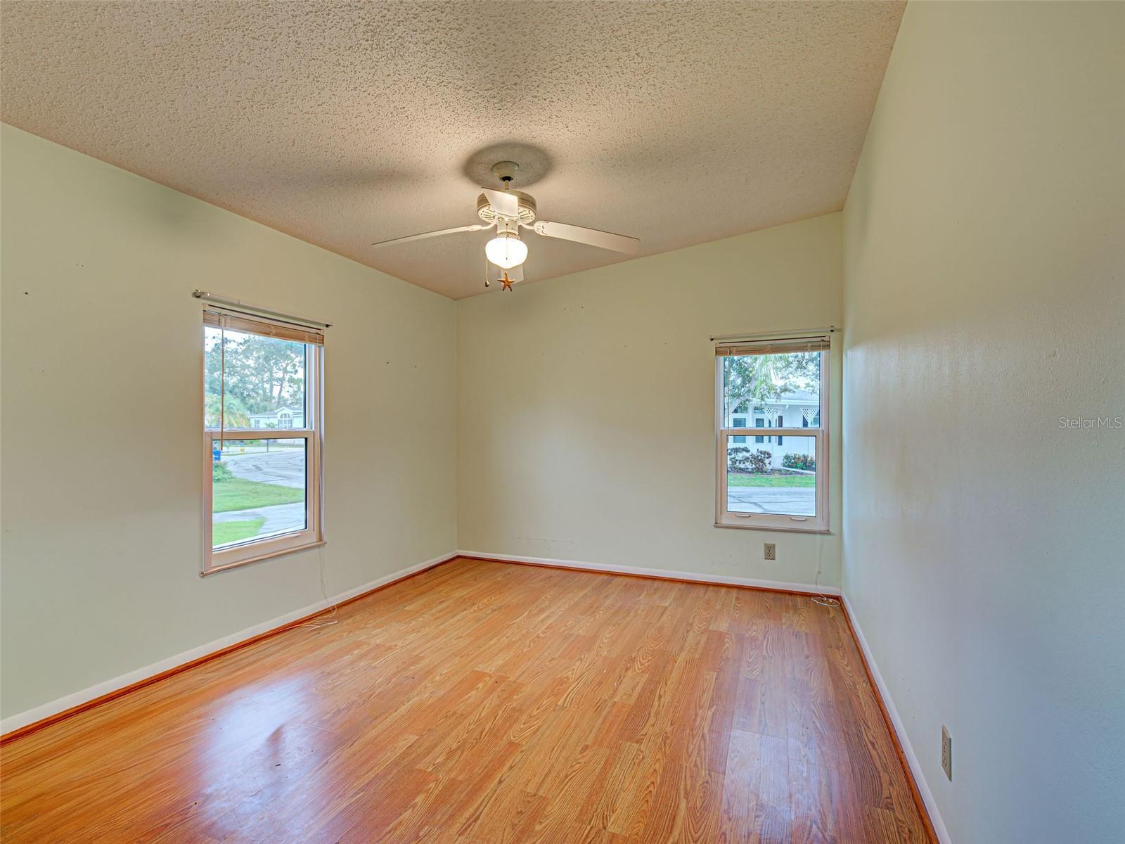 RIVERWALK MHP CO-OP - Residential