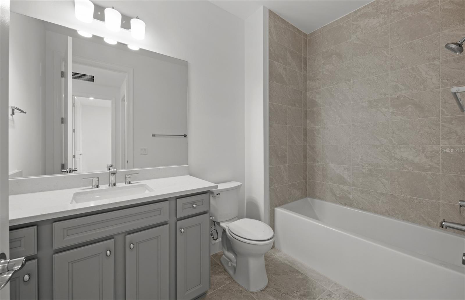 4632; DEL WEBB CATALINA AT LAKEWOOD RANCH - Residential