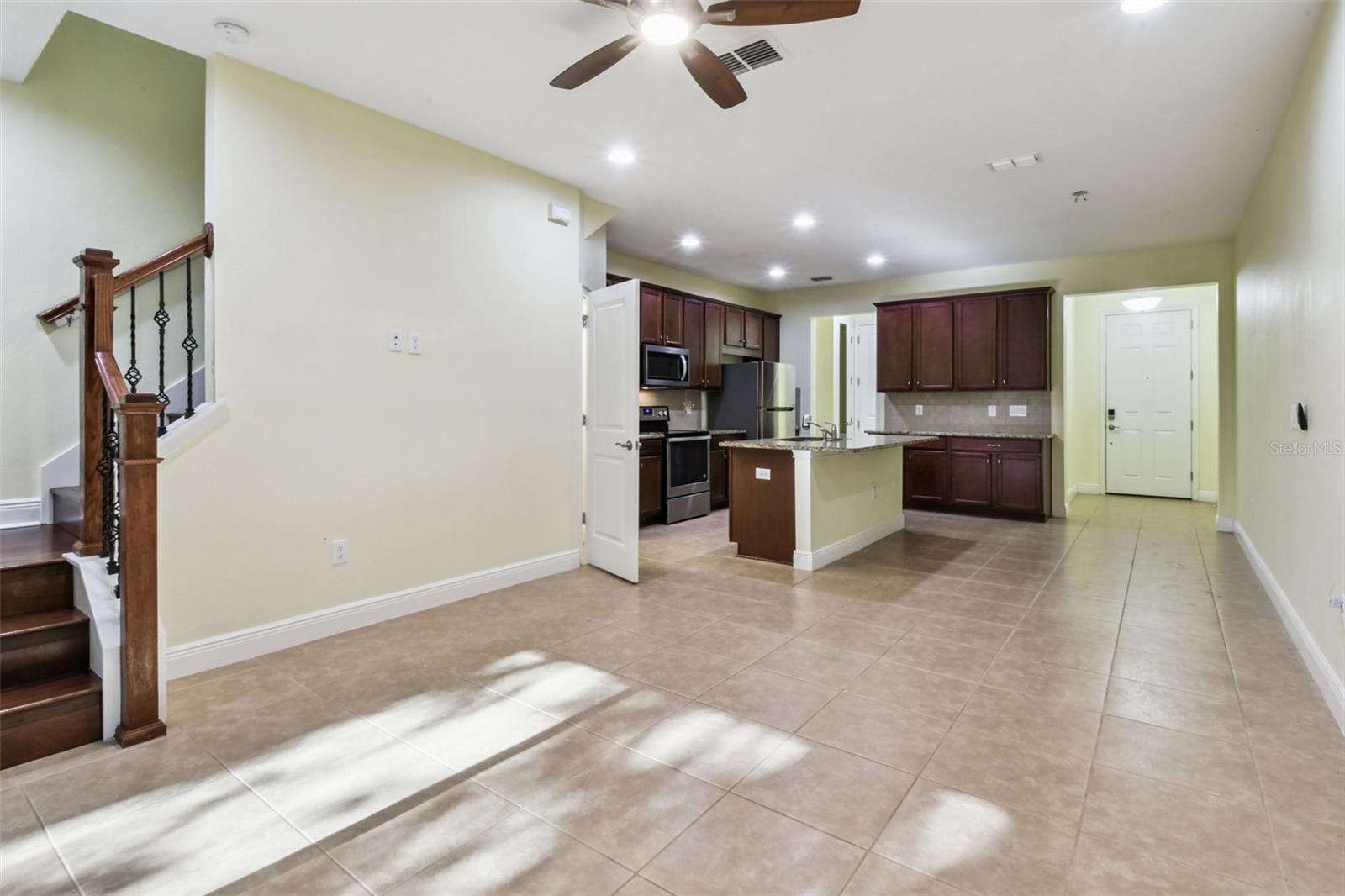 LAKESHORE PRESERVE - Residential