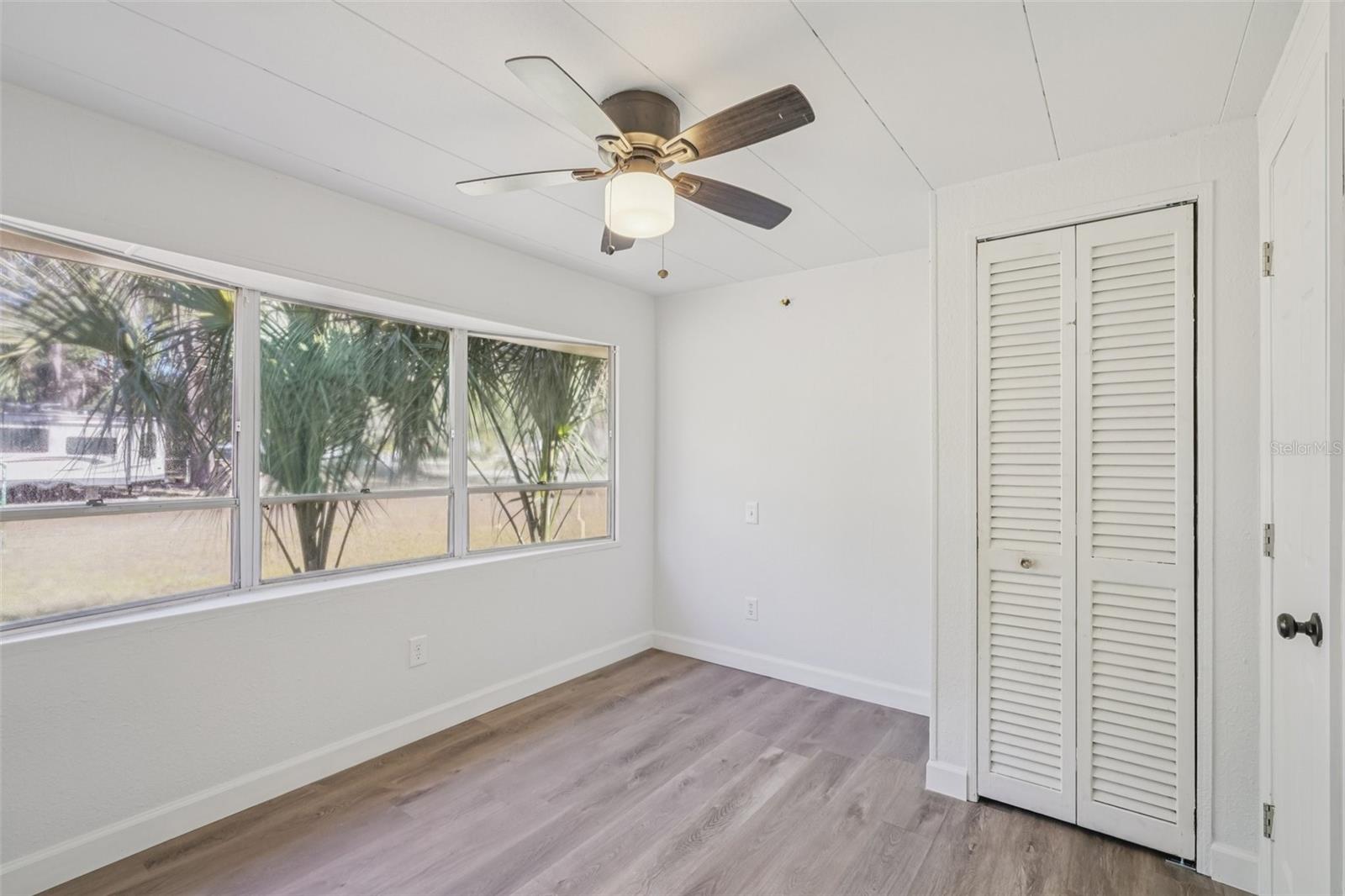 LAKE WEIR HARBOR ESTATE - Residential