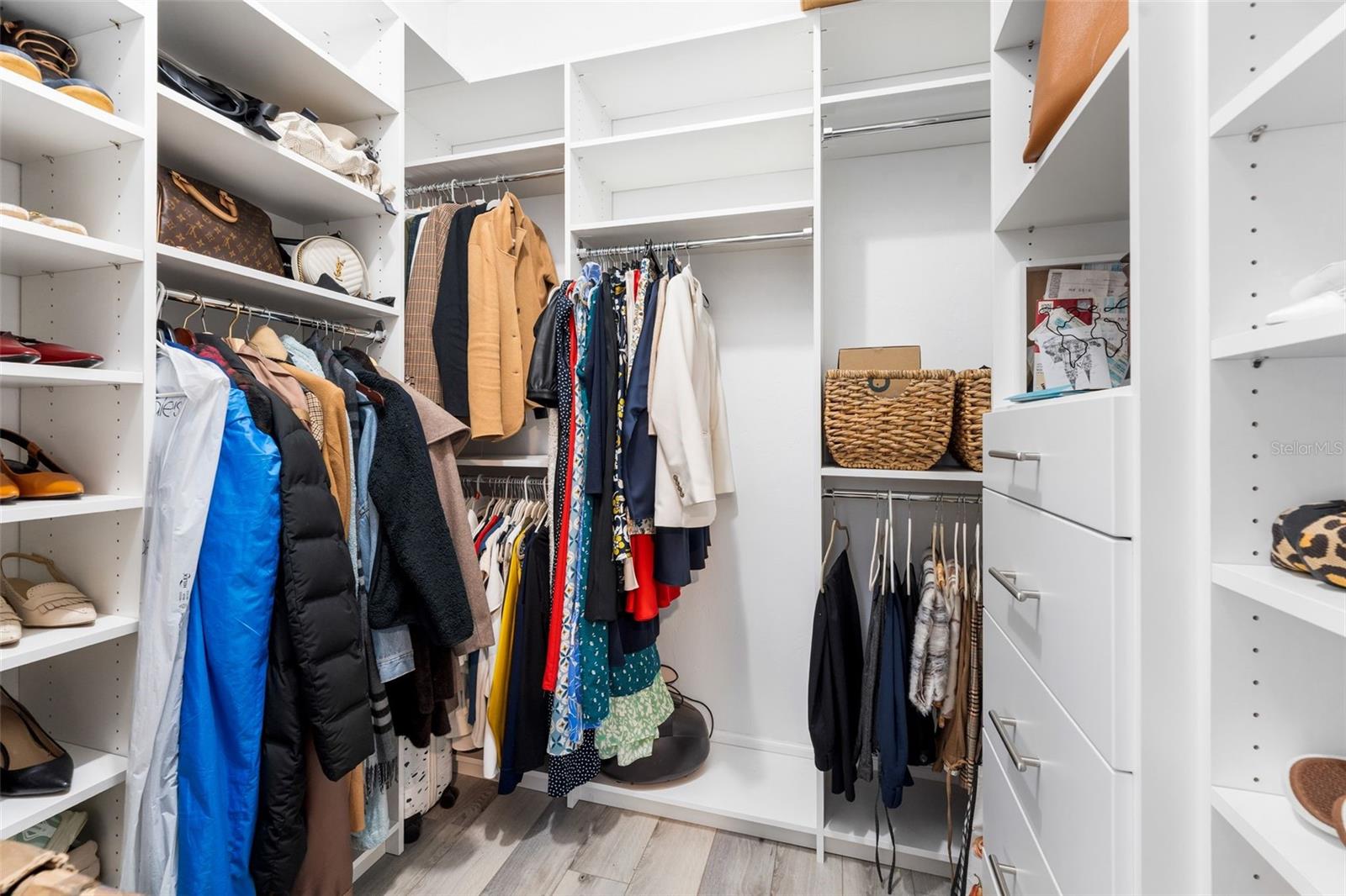 HAILE PLANTATION UNIT 9 PH III - Residential