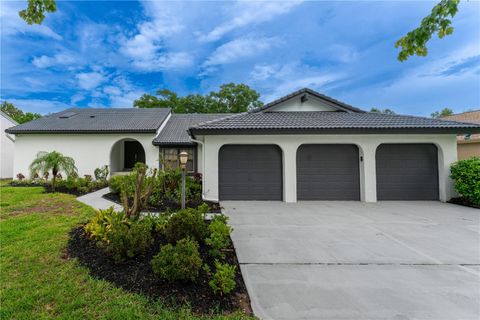 Photo of 6019 Crystal View Drive, Orlando, FL 32819 (MLS # O6318109)