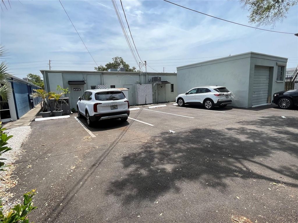 Photo of 420 Indian Rocks Road N, Belleair Bluffs, FL 33770 (MLS # U8199703)