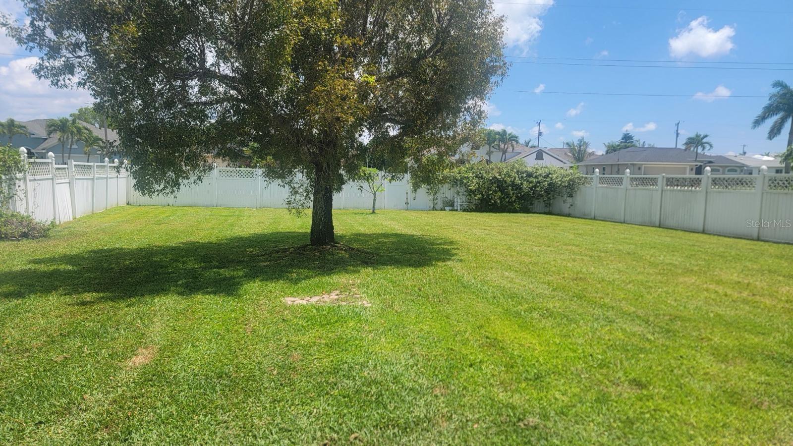 HEATHERWOOD LAKES - Residential