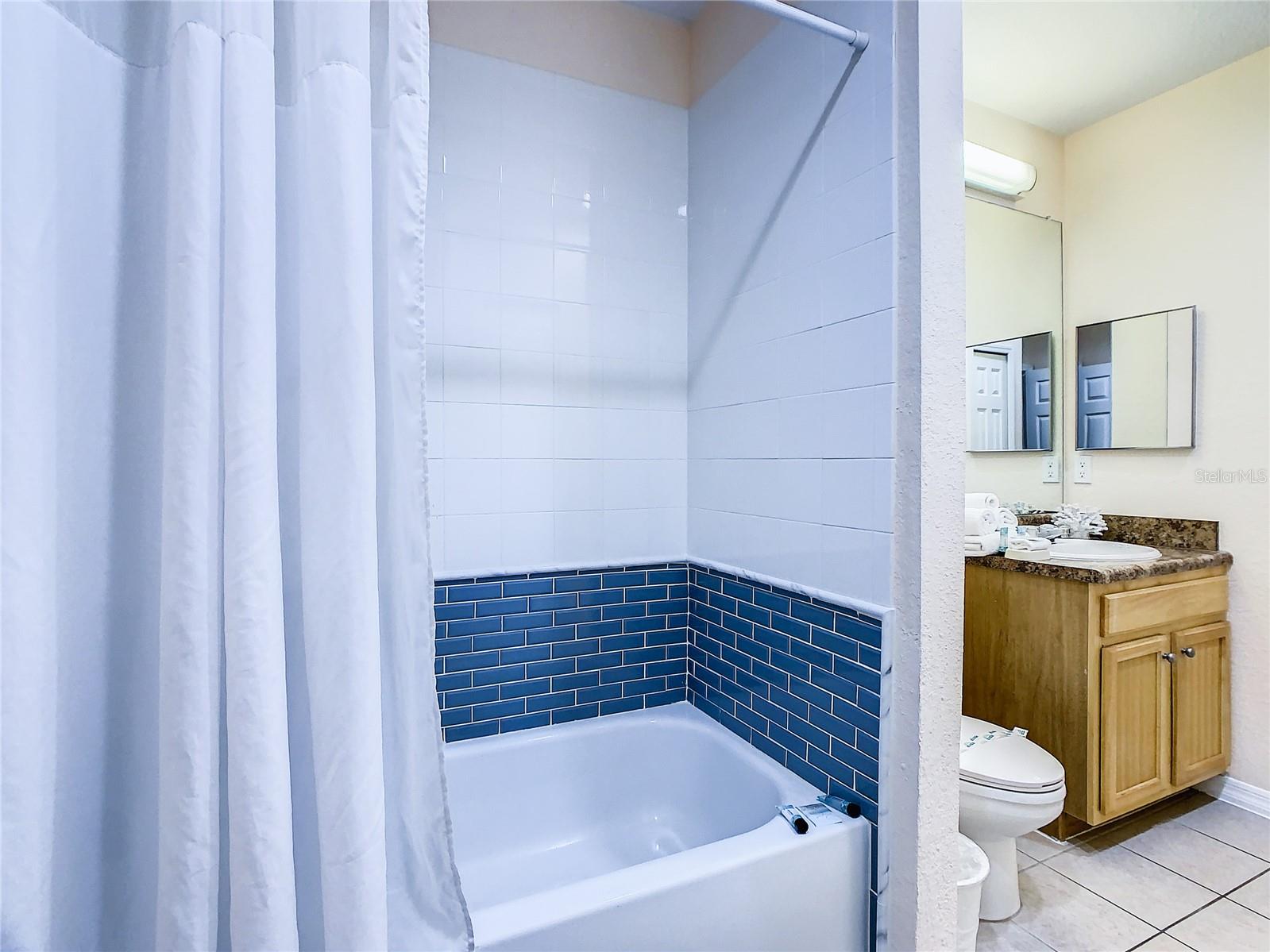 CARIBE COVE CONDO PH 2 - Residential