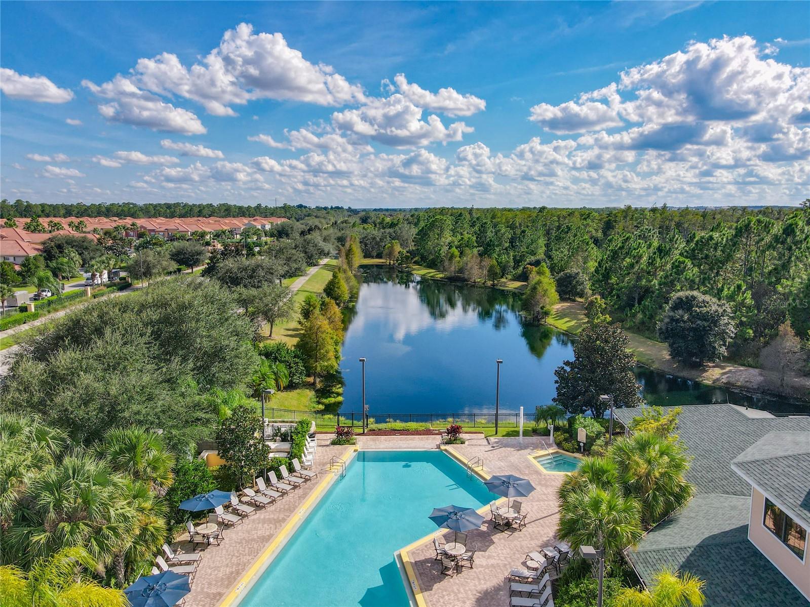 CARIBE COVE CONDO PH 2 - Residential