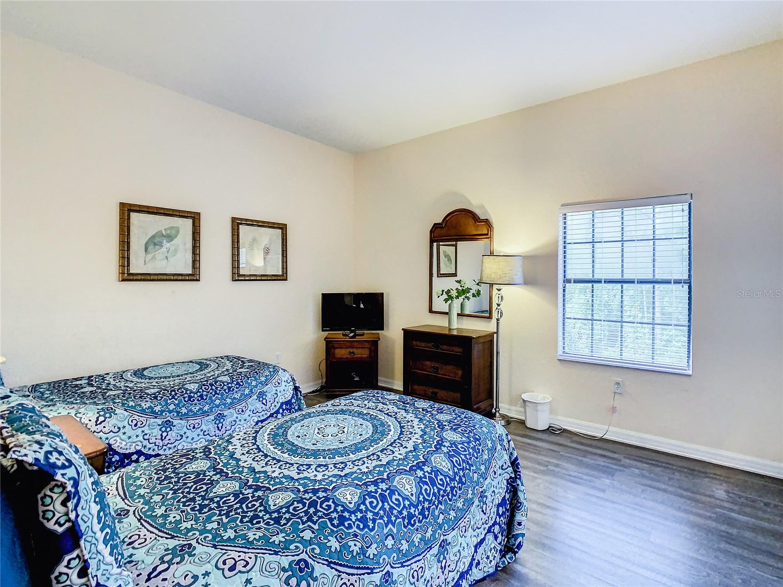 CARIBE COVE CONDO PH 2 - Residential