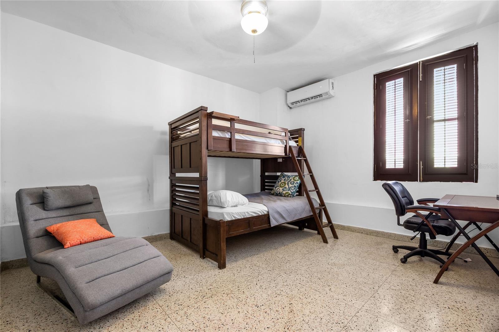 VIEJO SAN JUAN - Residential Income