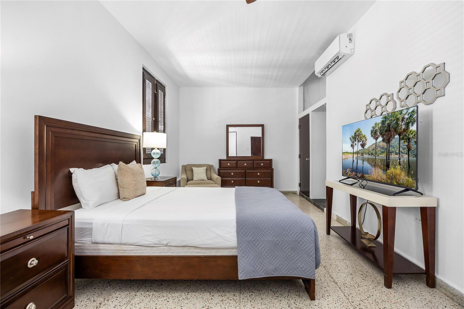 VIEJO SAN JUAN - Residential Income