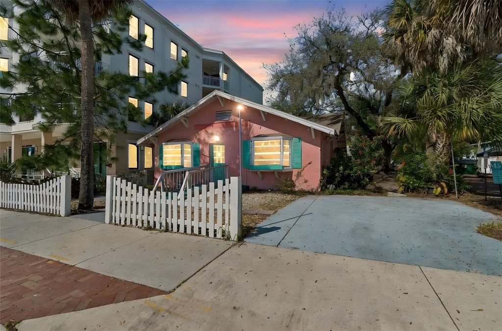 Photo of 123 2nd Avenue S, Safety Harbor, FL 34695 (MLS # OM721761)