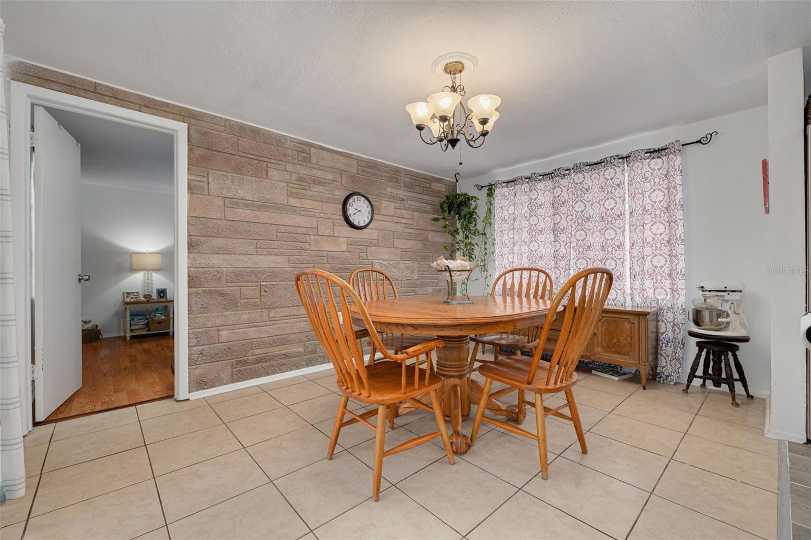 HOLIDAY LAKE ESTATES - Residential