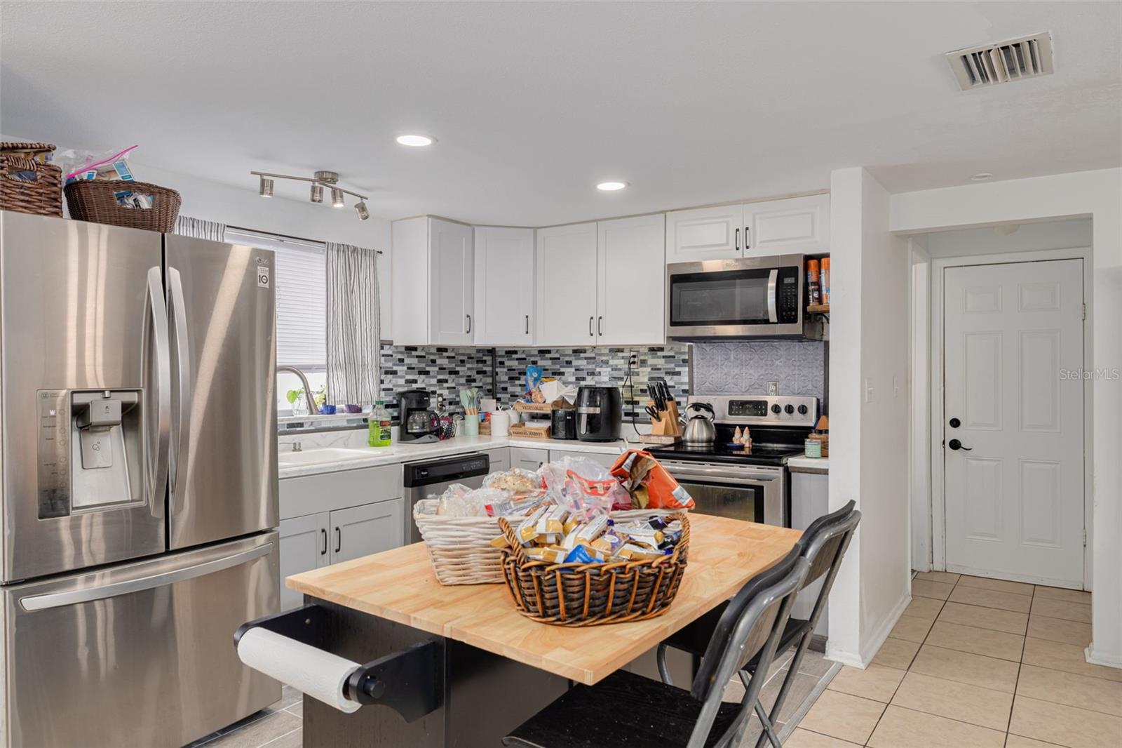 HOLIDAY LAKE ESTATES - Residential