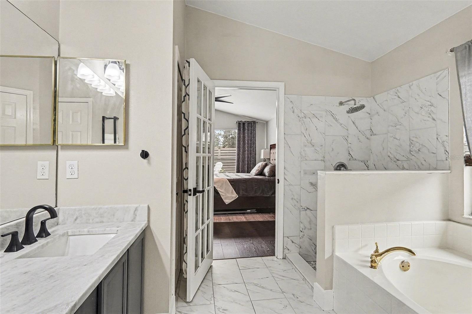 SANCTUARY PH 02 - Residential