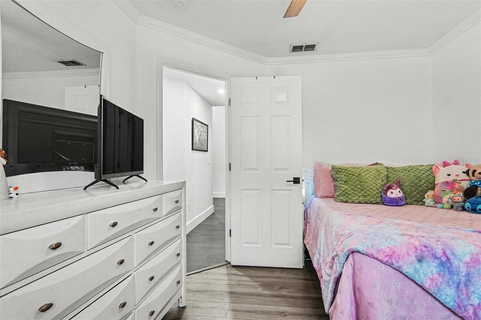 SANCTUARY PH 02 - Residential