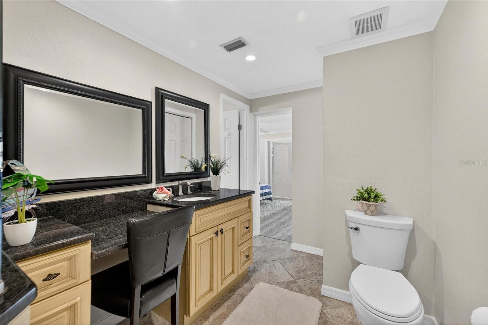 FLOR A MAR - Residential