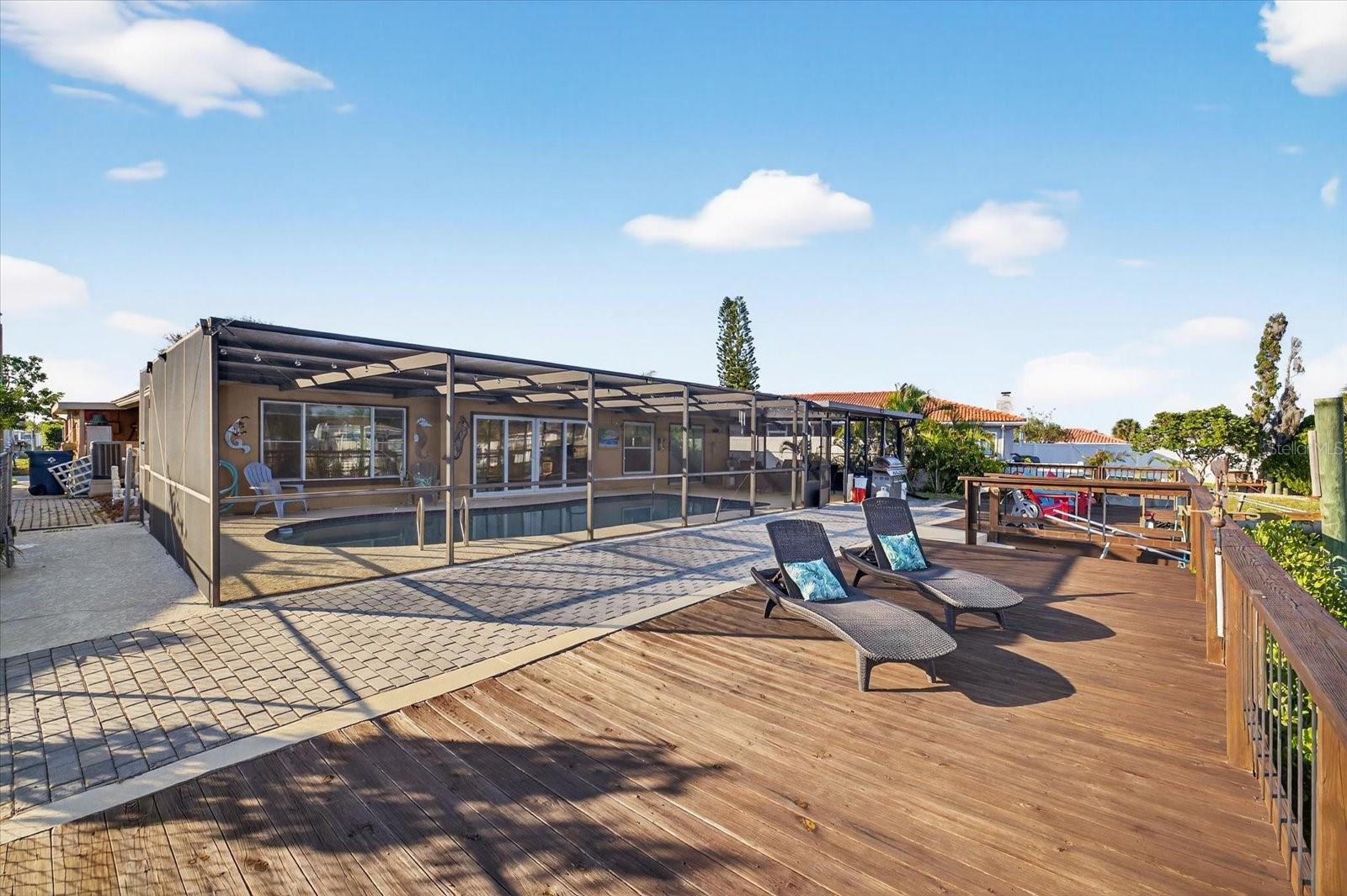 FLOR A MAR - Residential