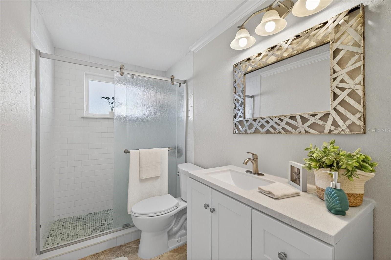 FLOR A MAR - Residential