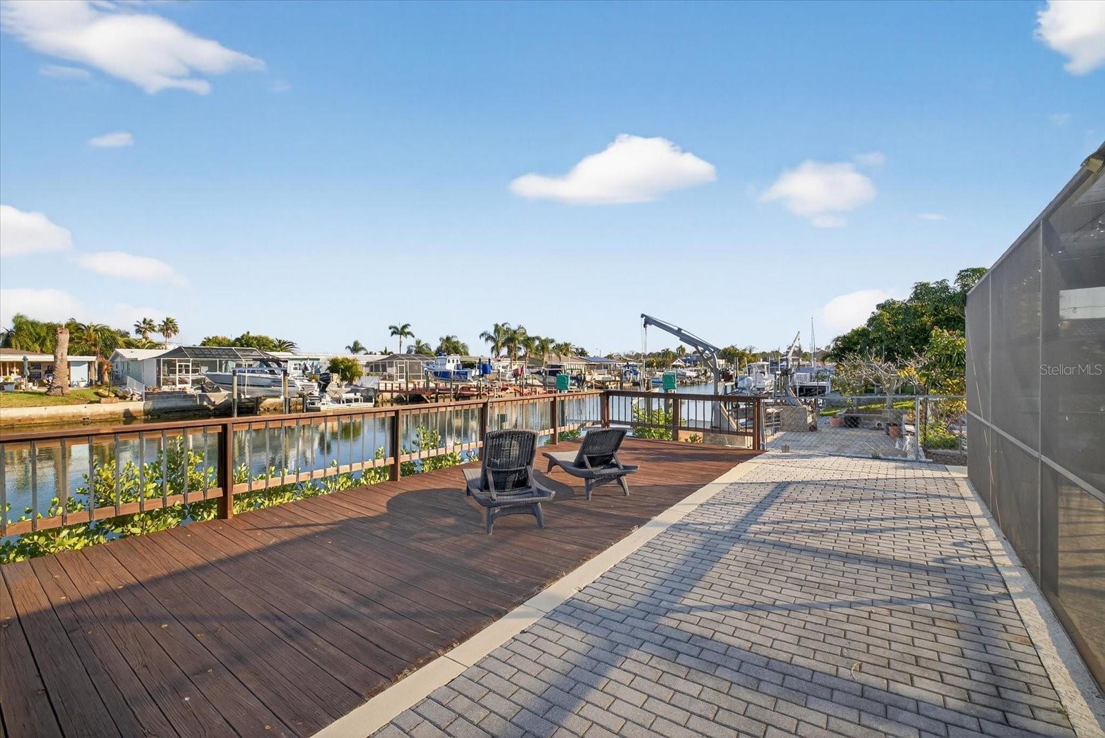 FLOR A MAR - Residential