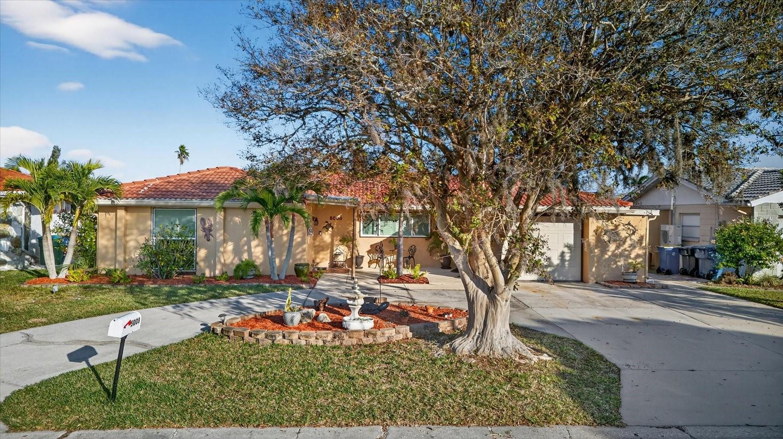 FLOR A MAR - Residential