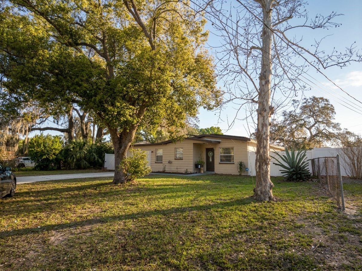 TILSEN MANOR BLKS 2 3 4 5 6 8 - Residential