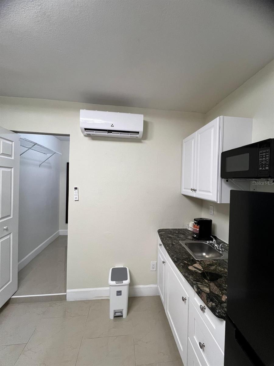 TILSEN MANOR BLKS 2 3 4 5 6 8 - Residential