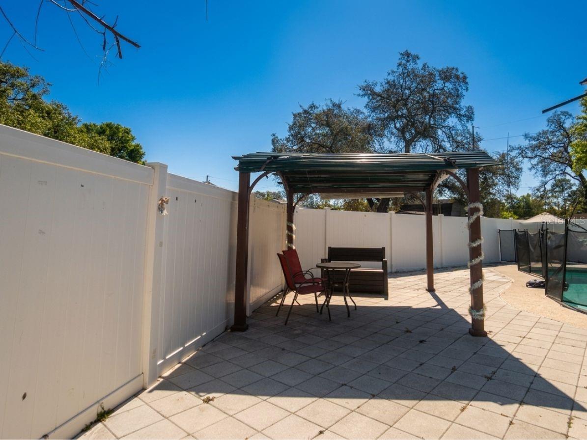 TILSEN MANOR BLKS 2 3 4 5 6 8 - Residential