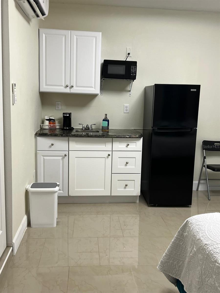 TILSEN MANOR BLKS 2 3 4 5 6 8 - Residential