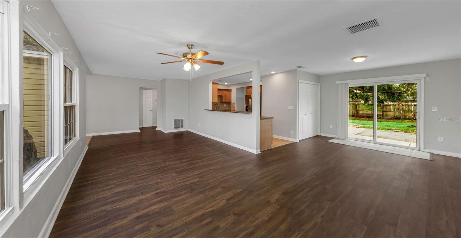 282 NE 40TH AVENUE NE