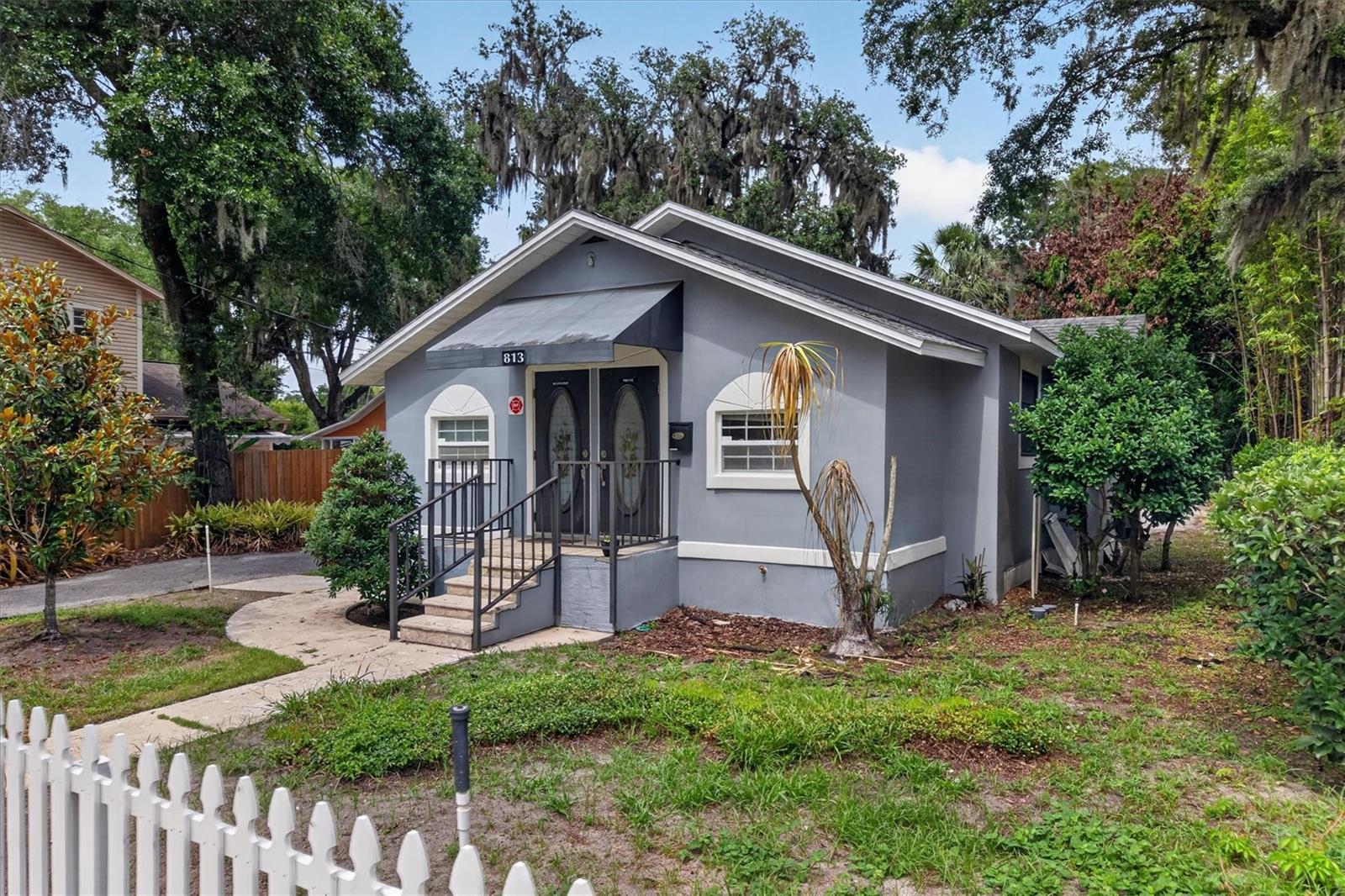 813 N FERN CREEK AVENUE