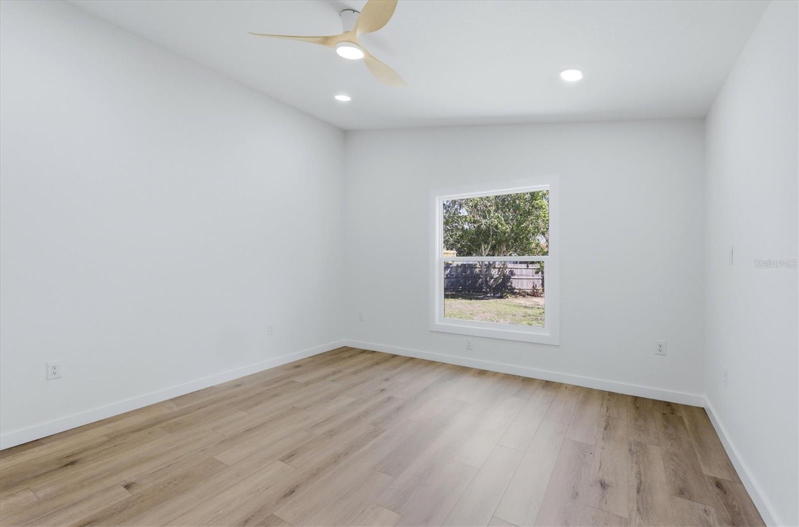 GROVES THE - Residential