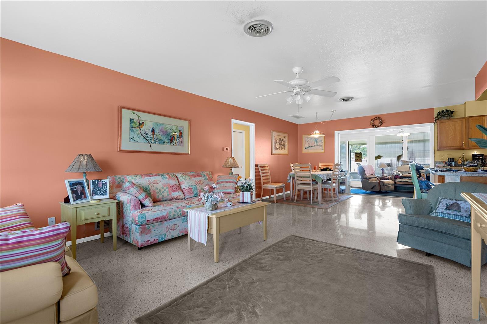 273 VENICE EAST BOULEVARD