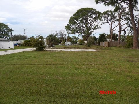 2046 ROSE AVENUE ENGLEWOOD FL 34224