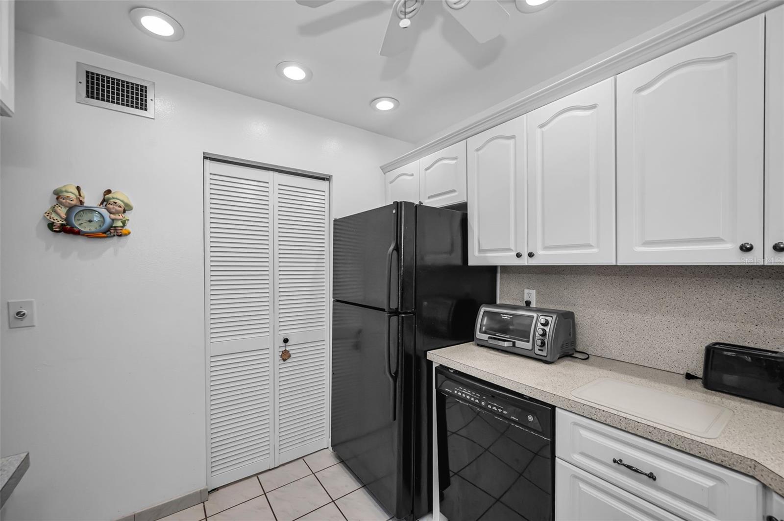 PINE RIDGE AT PALM HARBOR - Residential