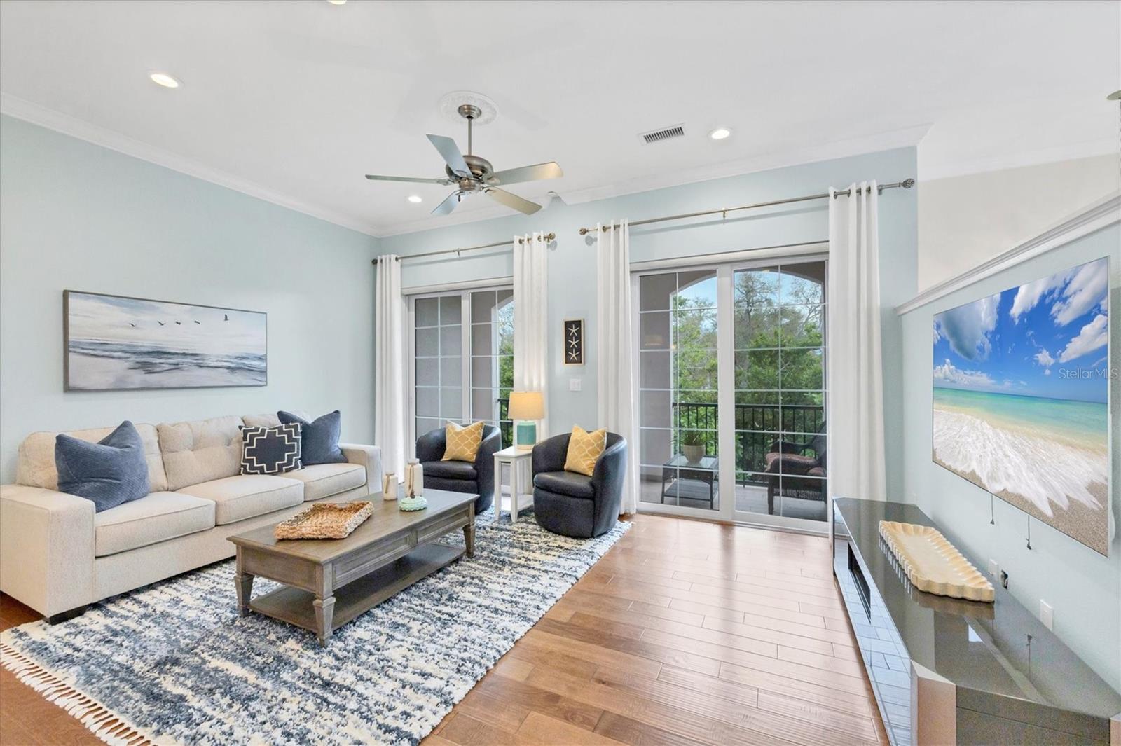 ISLAND COURT VENICE - Residential Lease