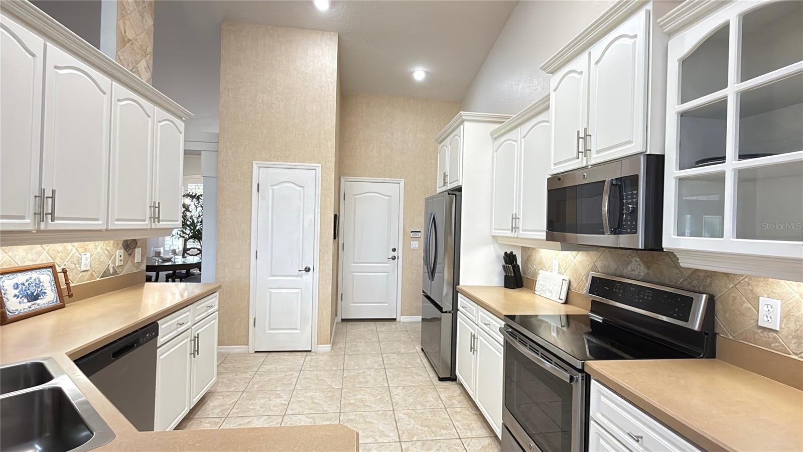 LAKEWOOD TERRACE - Residential