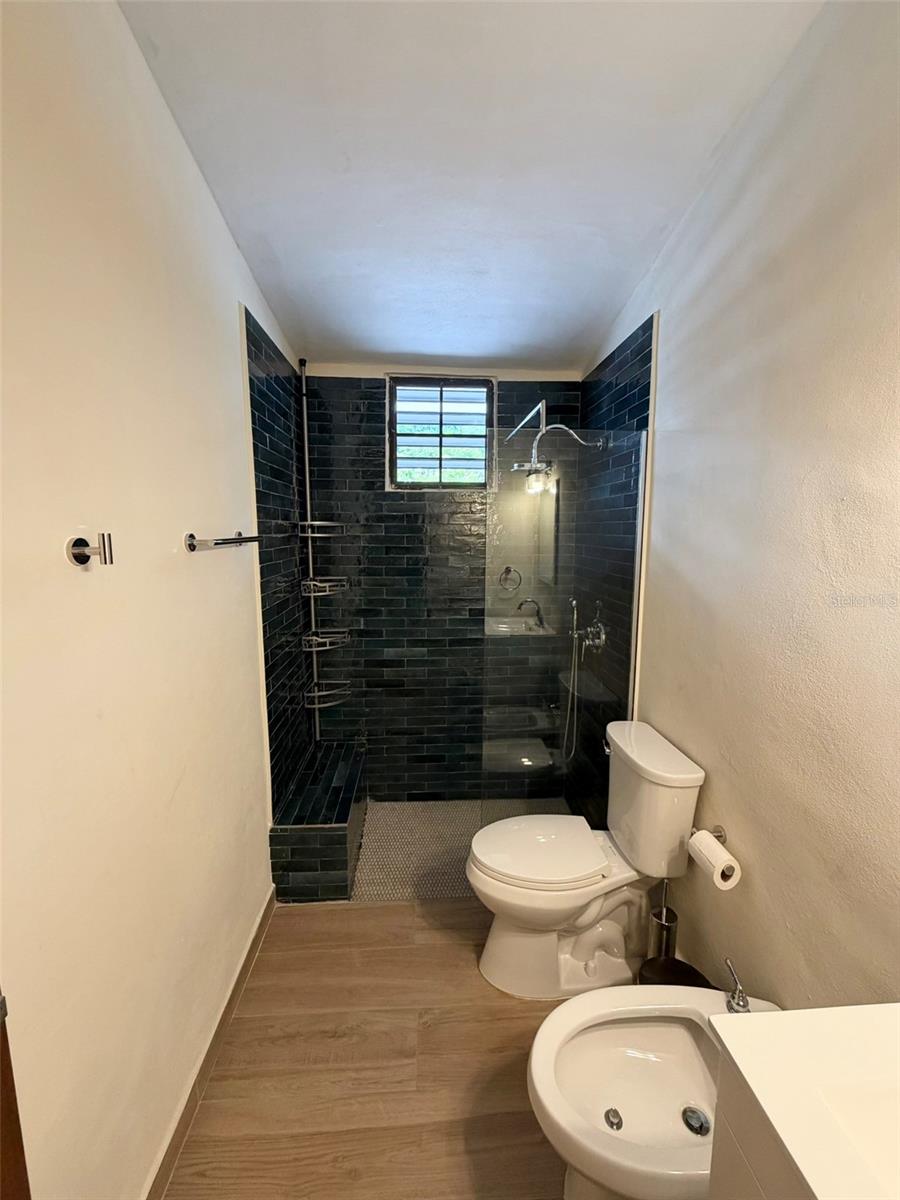 URB. ALTO APOLO ESTATES, BO. FRAILES, GUAYNABO - Residential