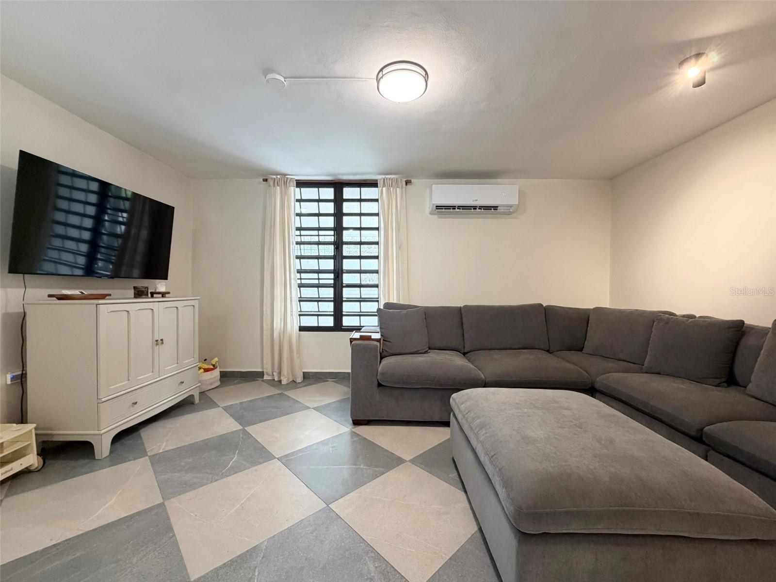 URB. ALTO APOLO ESTATES, BO. FRAILES, GUAYNABO - Residential