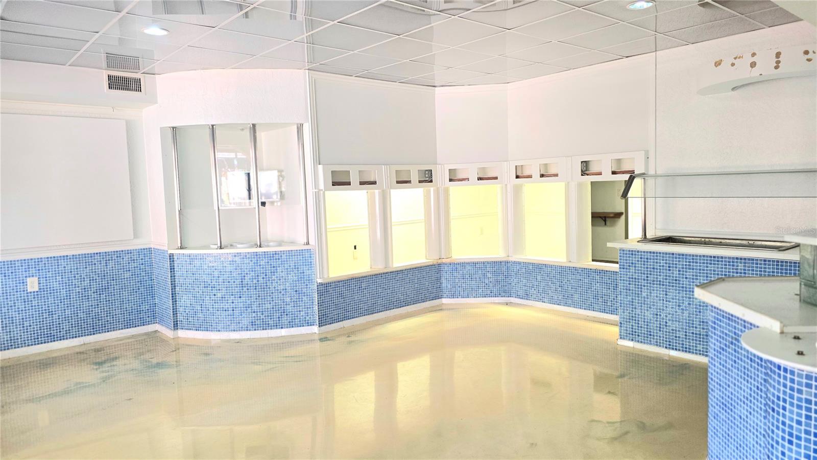 VENICE EDGEWOOD SEC OF - Commercial Lease