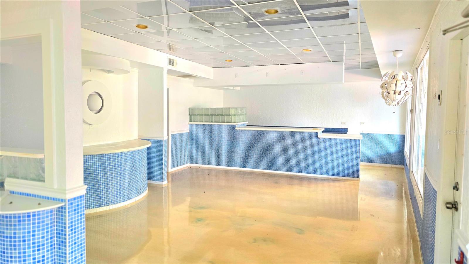 VENICE EDGEWOOD SEC OF - Commercial Lease