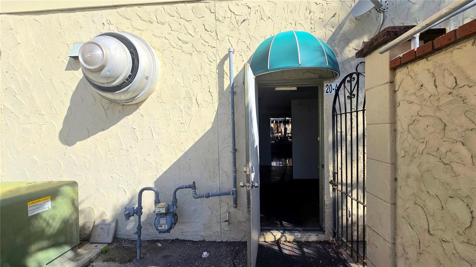 VENICE EDGEWOOD SEC OF - Commercial Lease