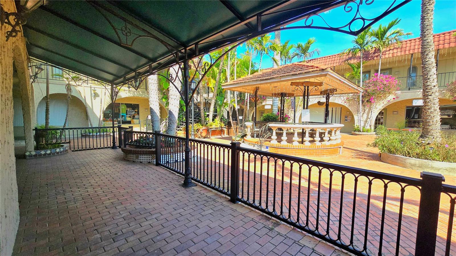 VENICE EDGEWOOD SEC OF - Commercial Lease