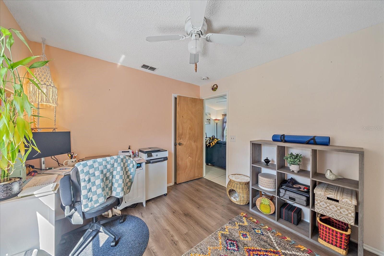 LAKE SARASOTA - Residential