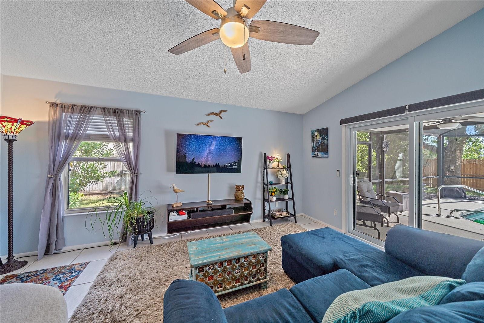 LAKE SARASOTA - Residential