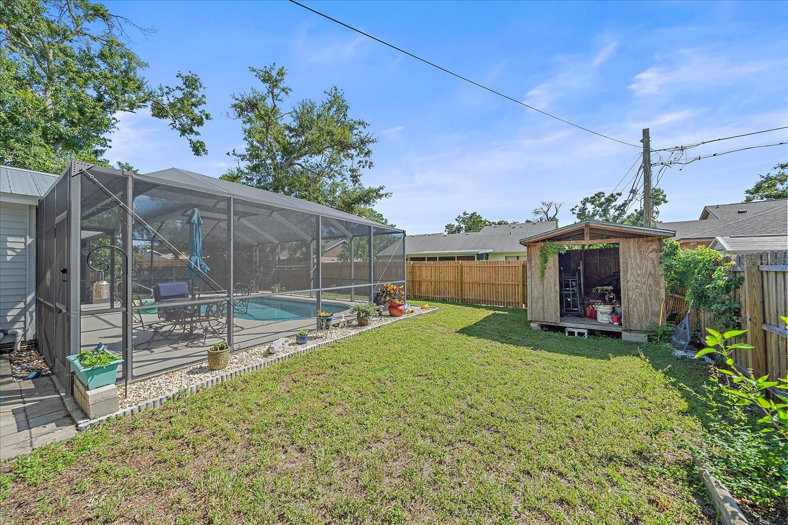 LAKE SARASOTA - Residential