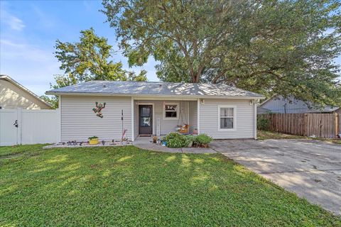 Photo of 3950 Vana Drive, Sarasota, FL 34241 (MLS # A4658265)